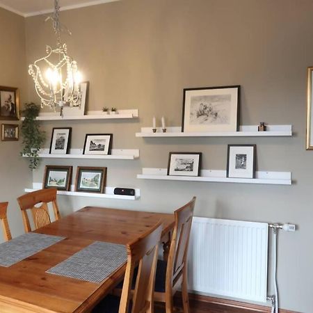 Warm And Welcoming Flat Downtown Akureyri Apartment Luaran gambar