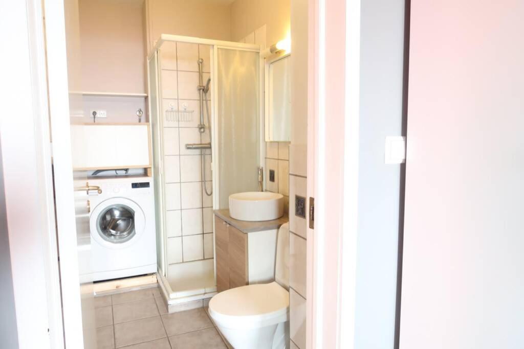 Warm And Welcoming Flat Downtown Akureyri Apartment Luaran gambar